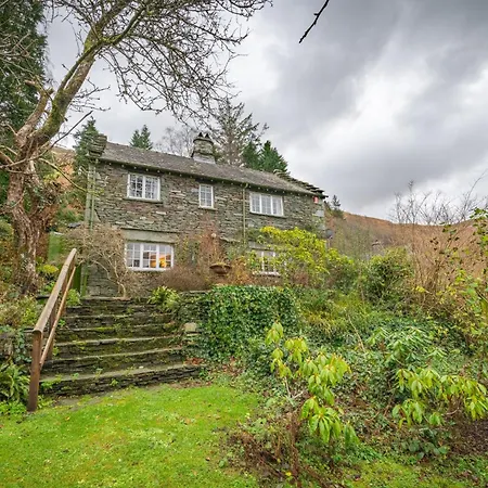 Holiday home Ghyll Foot - At The Foot Of Place Fell, Ullswater *