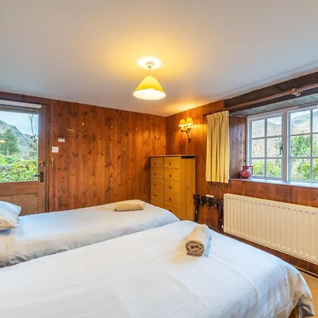 Ghyll Foot - At The Foot Of Place Fell, Ullswater 帕特代尔